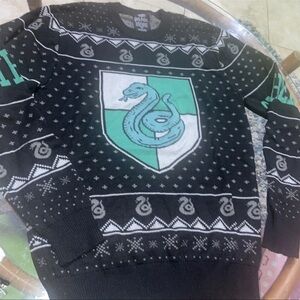 Universal Studios Wizarding World Slytherin Holiday Crewneck Sweater UNISEX S